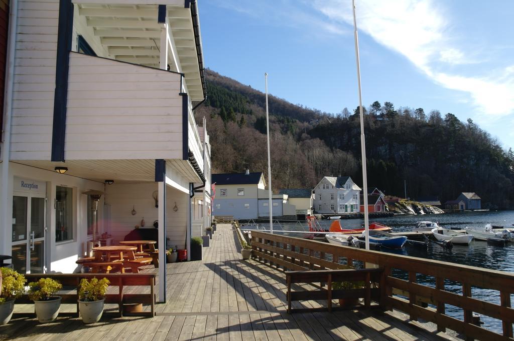 Tysnes Sjo Og Fritid Aparthotel Uggdal Exteriör bild