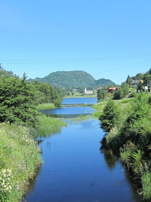 Tysnes Sjo Og Fritid Aparthotel Uggdal Exteriör bild