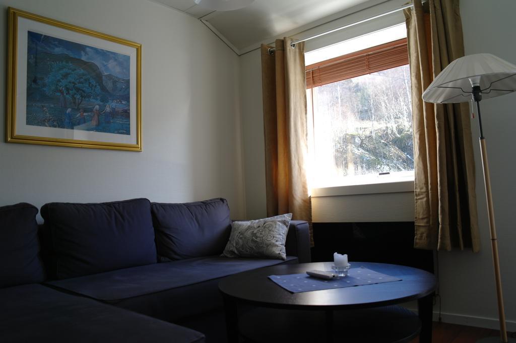 Tysnes Sjo Og Fritid Aparthotel Uggdal Rum bild
