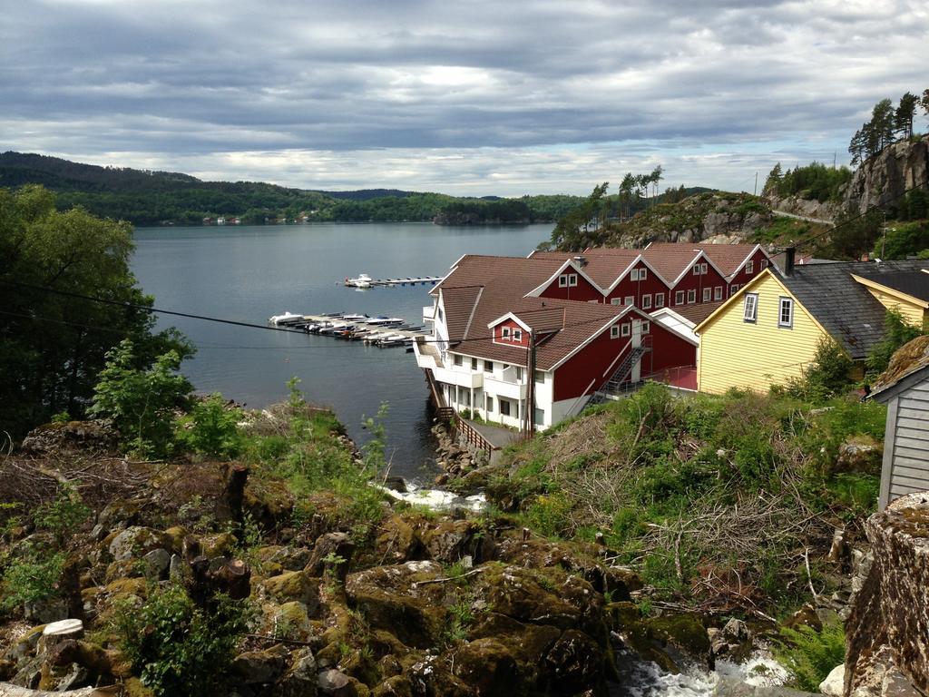 Tysnes Sjo Og Fritid Aparthotel Uggdal Exteriör bild